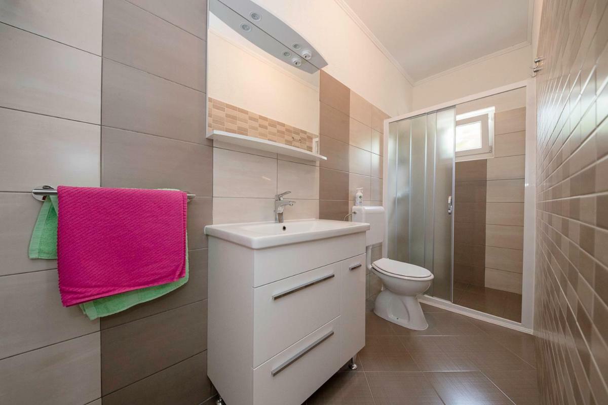 Apartman Jasmina Banjol Kültér fotó
