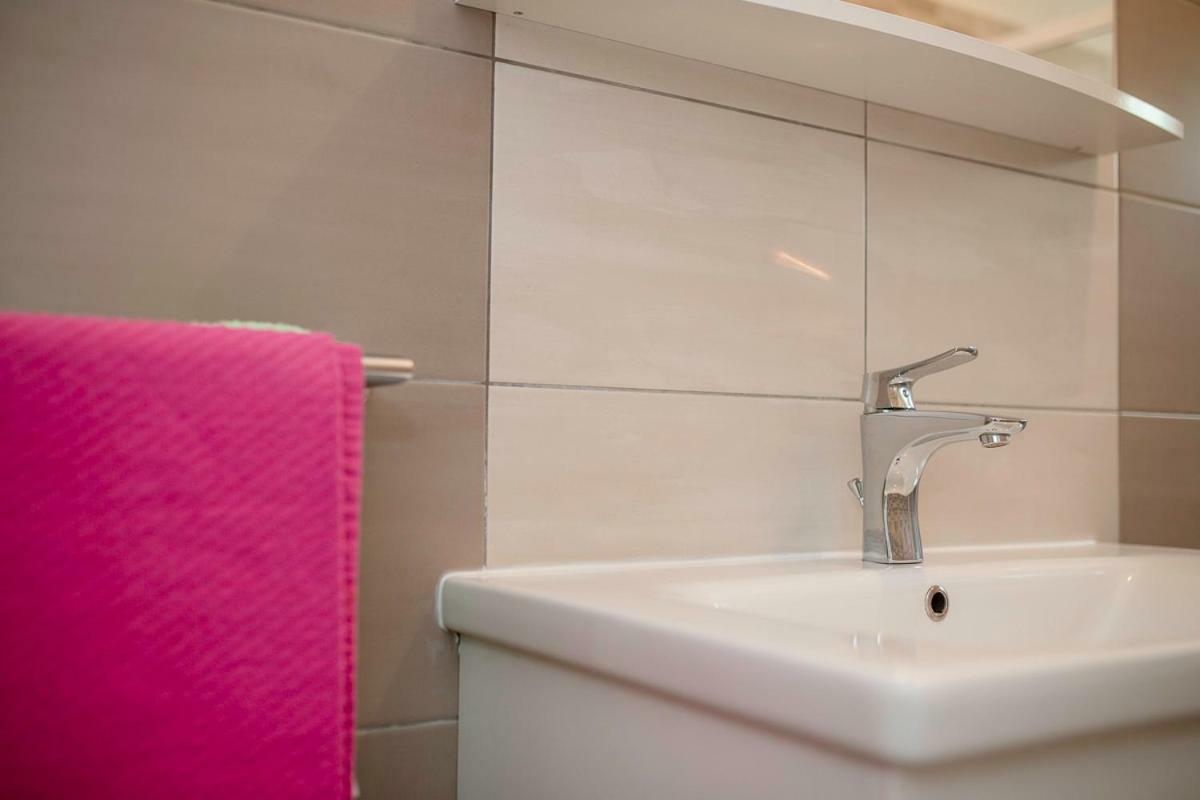Apartman Jasmina Banjol Kültér fotó
