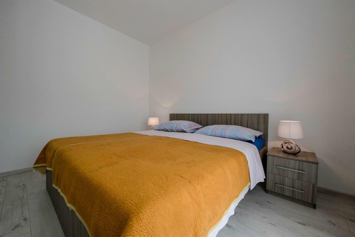 Apartman Jasmina Banjol Kültér fotó
