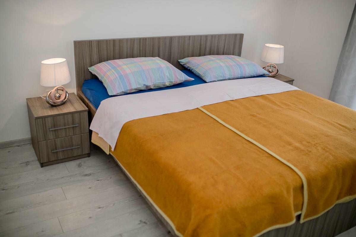 Apartman Jasmina Banjol Kültér fotó